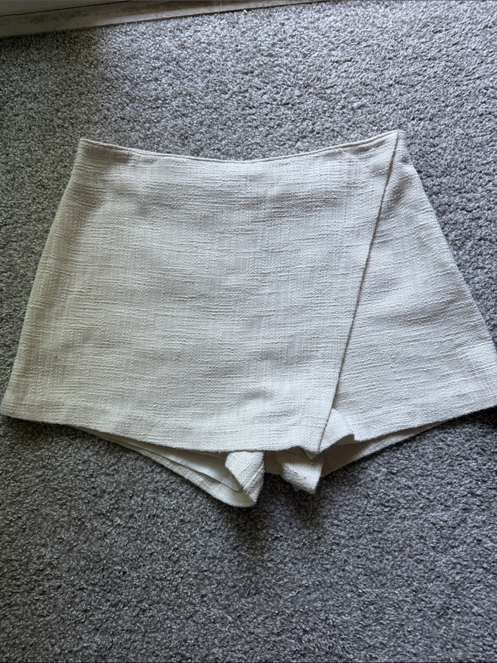 Abercrombie & Fitch Cream Tweed Wrap Skort High Waisted Tailored Shorts Size L - Picture 2 of 8
